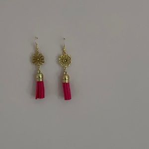 Bright pink earrings💗